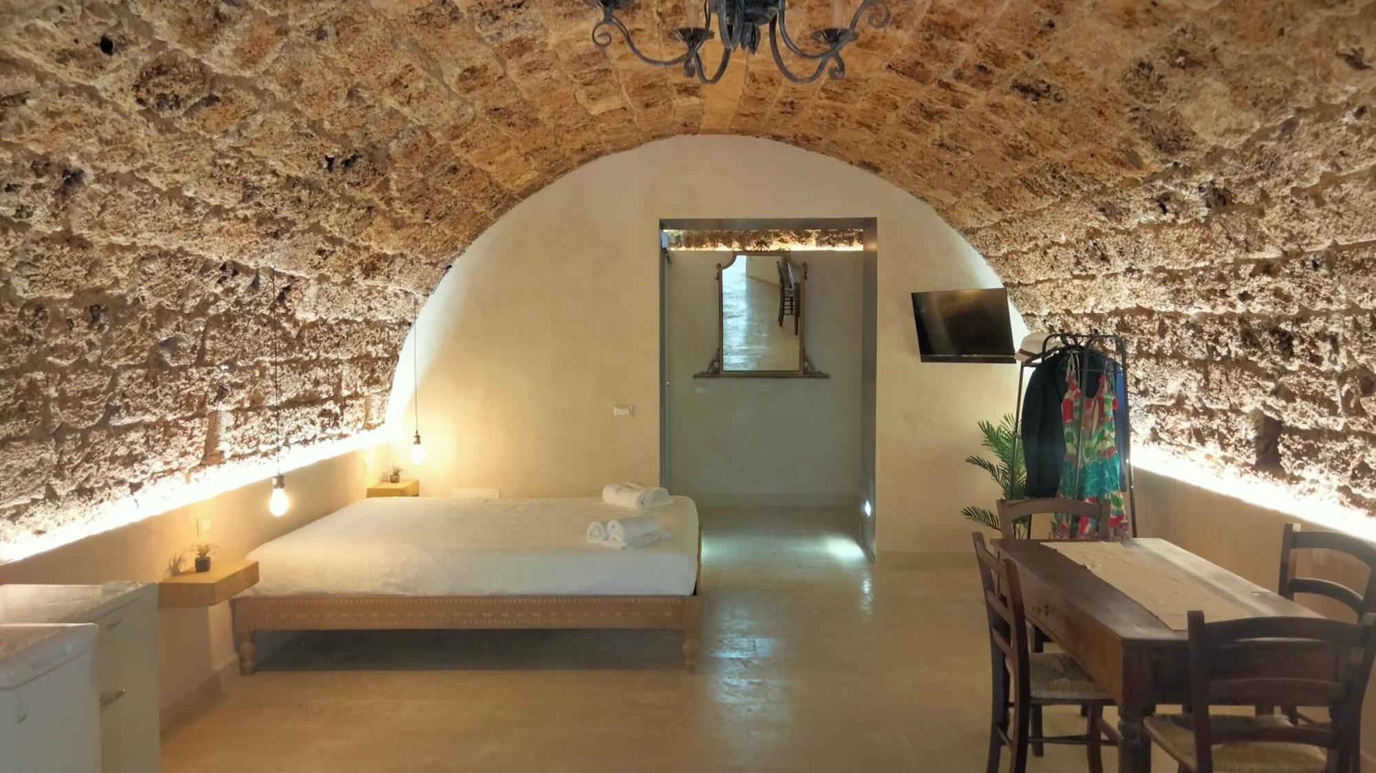 La Grotta, Luxury Suite & Spa Noto Exterior photo